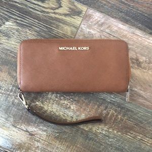 Michael Kors Wallet slightly used